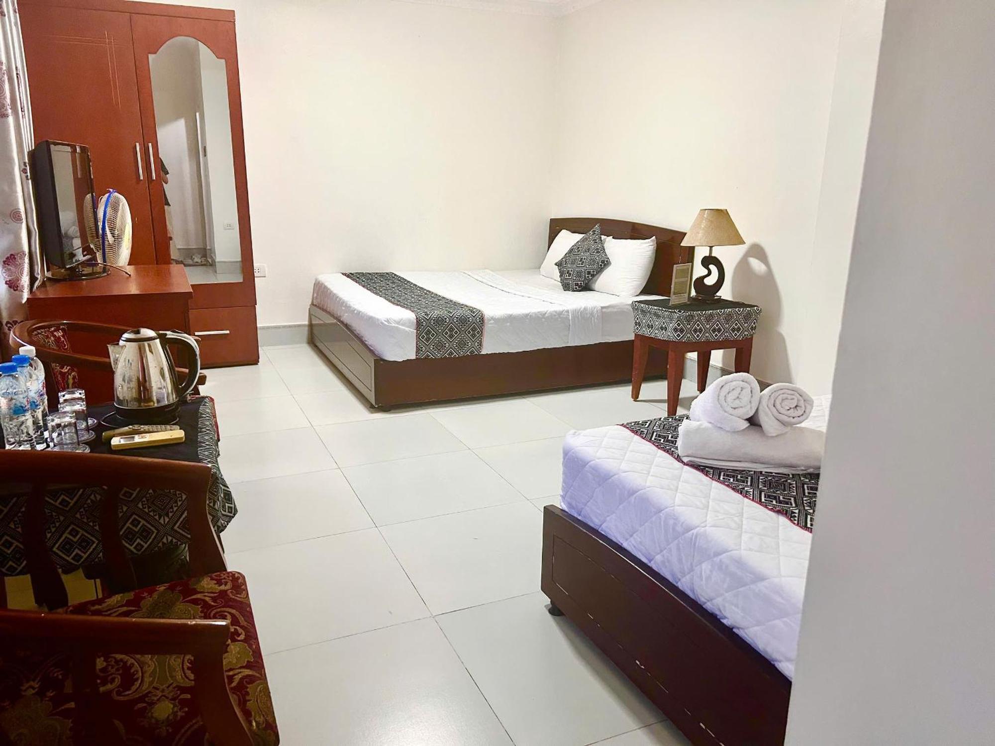 Frontier Hostel & Tours Dien Bien Phu Exterior photo